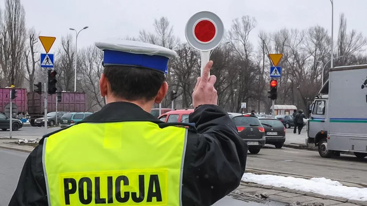 Kompletne pijany wsiadł za kółko. Został zatrzymany w Zielonej Łące - Zdjęcie główne