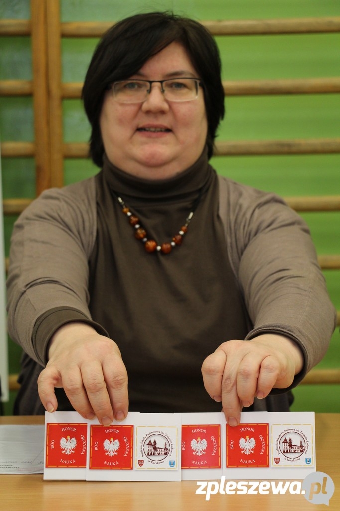 Szkoła szuka funduszy na sztandar - Zdjęcie główne