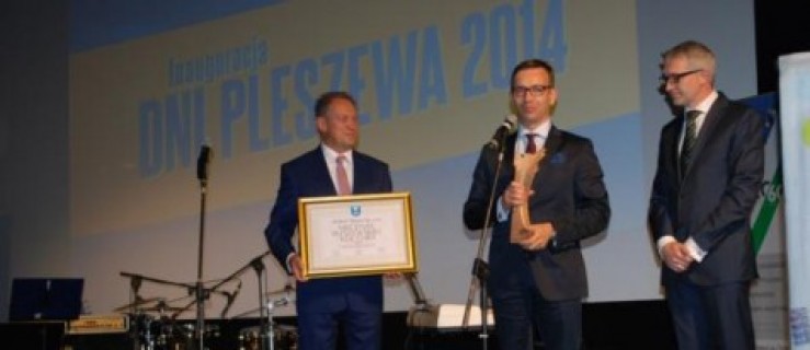 Statuetka mecenasa na inaugurację Dni Pleszewa - Zdjęcie główne