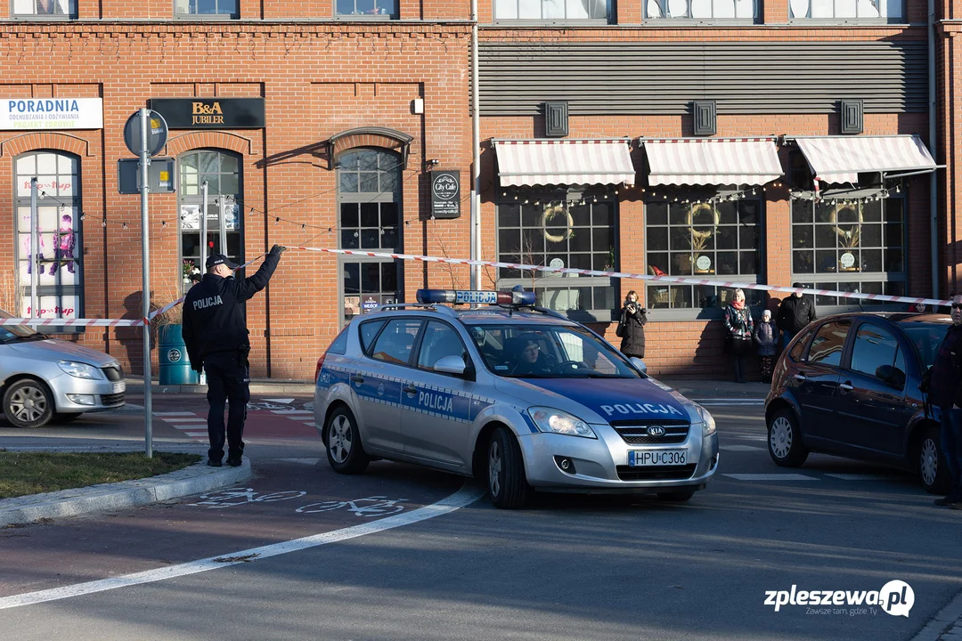 Podwójne zabójstwo w Pleszewie. 5 młodych mężczyzn zatrzymanych [NOWE FAKTY, ZDJĘCIA] - Zdjęcie główne