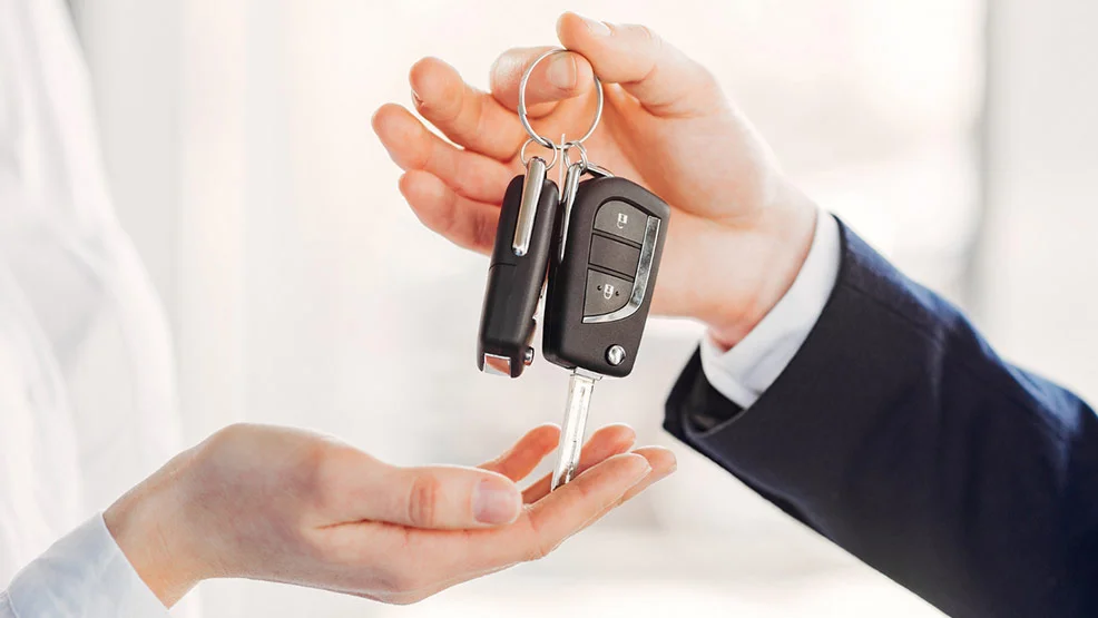Jak przygotować umowę kupna sprzedaży samochodu? - Zdjęcie główne