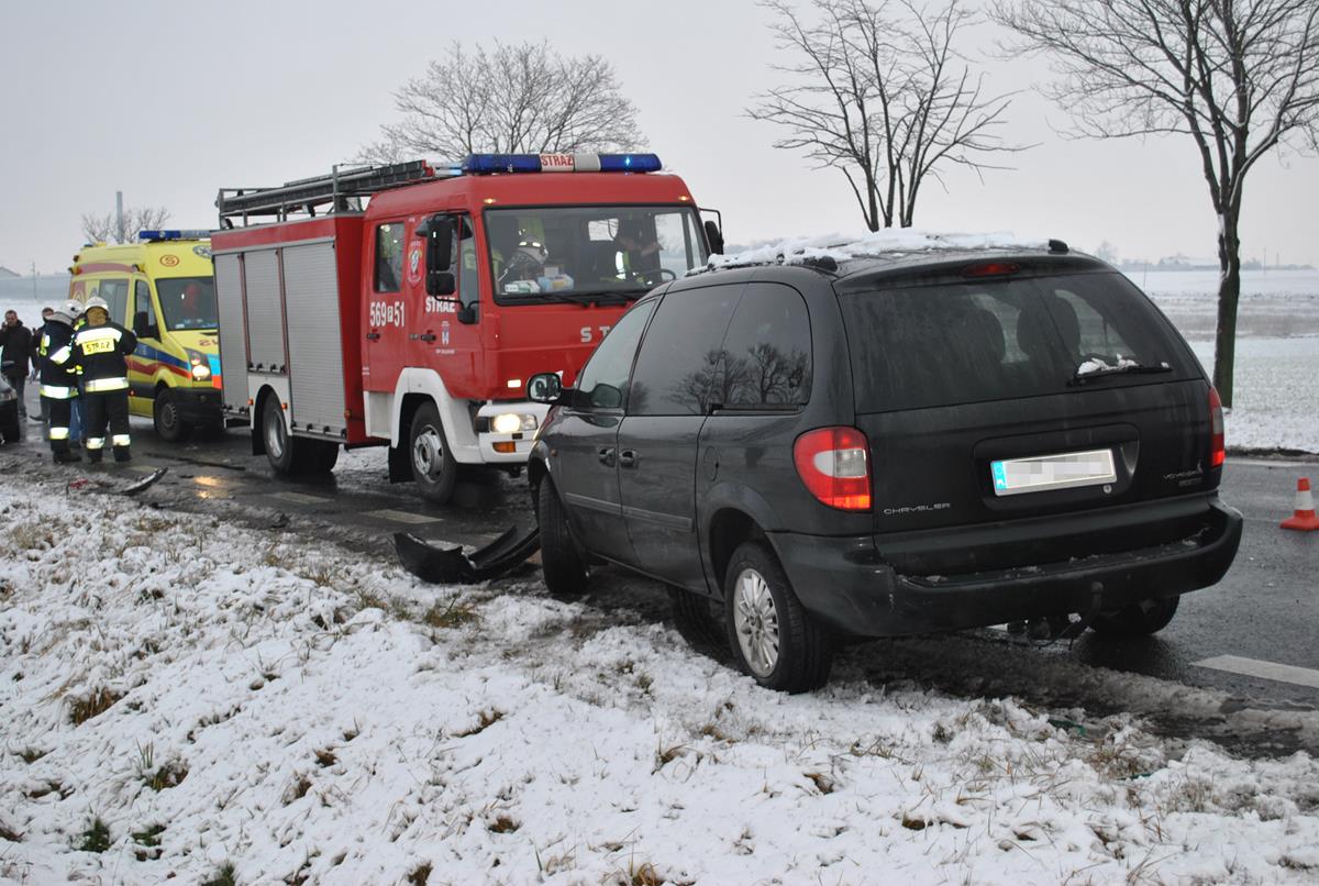 Kuchary. Wypadek na "12" [Zdjęcia] - Zdjęcie główne