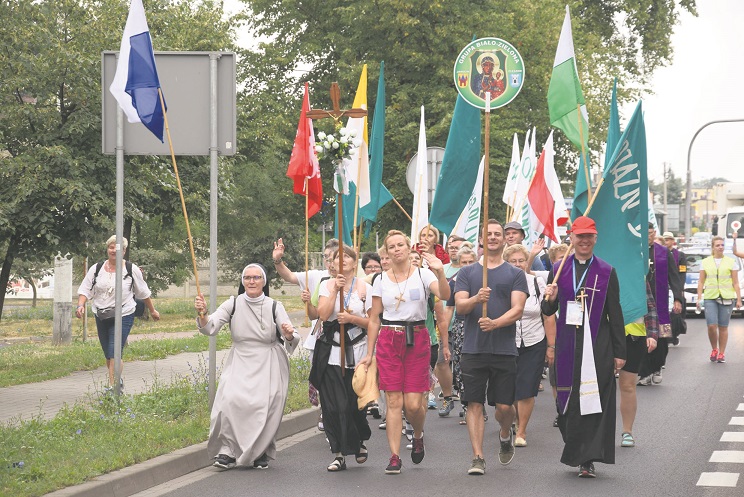 Są obostrzenia, ale pielgrzymi wyruszą na Jasną Górę - Zdjęcie główne