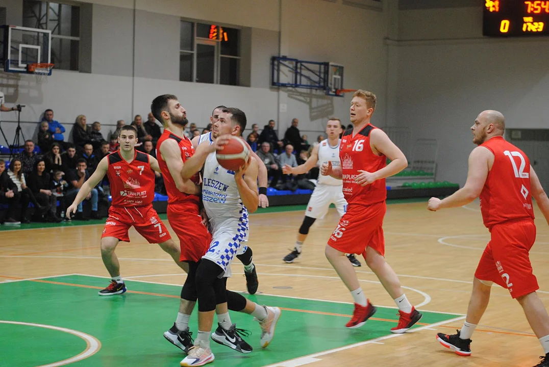 Kosz Kompaktowy Pleszew - Team Piast KK Oleśnica 113:65