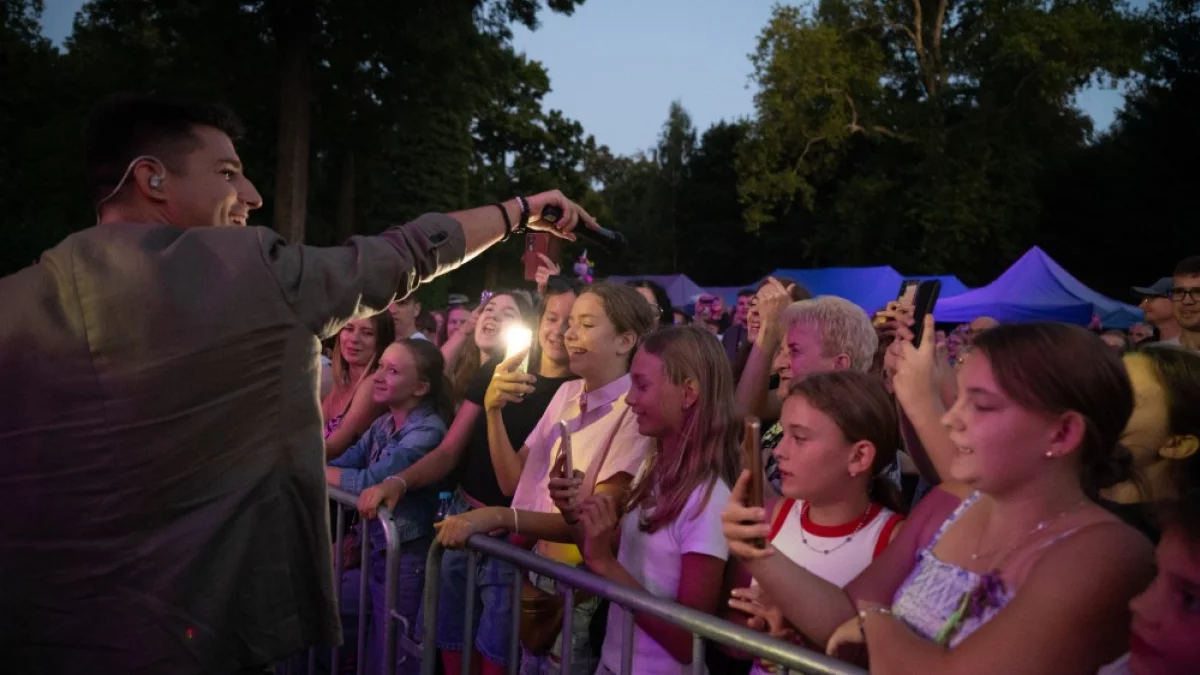 Dożynki powiatu pleszewskiego 2026 odbędą się w Gołuchowie. Wiadomo, kto wystąpi na scenie