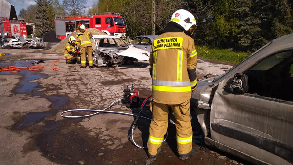 Strażacy z OSP Chocz cały czas doskonalą swoje umiejętności. Niedawno przeszli szkolenie z zakresu ratownictwa technicznego