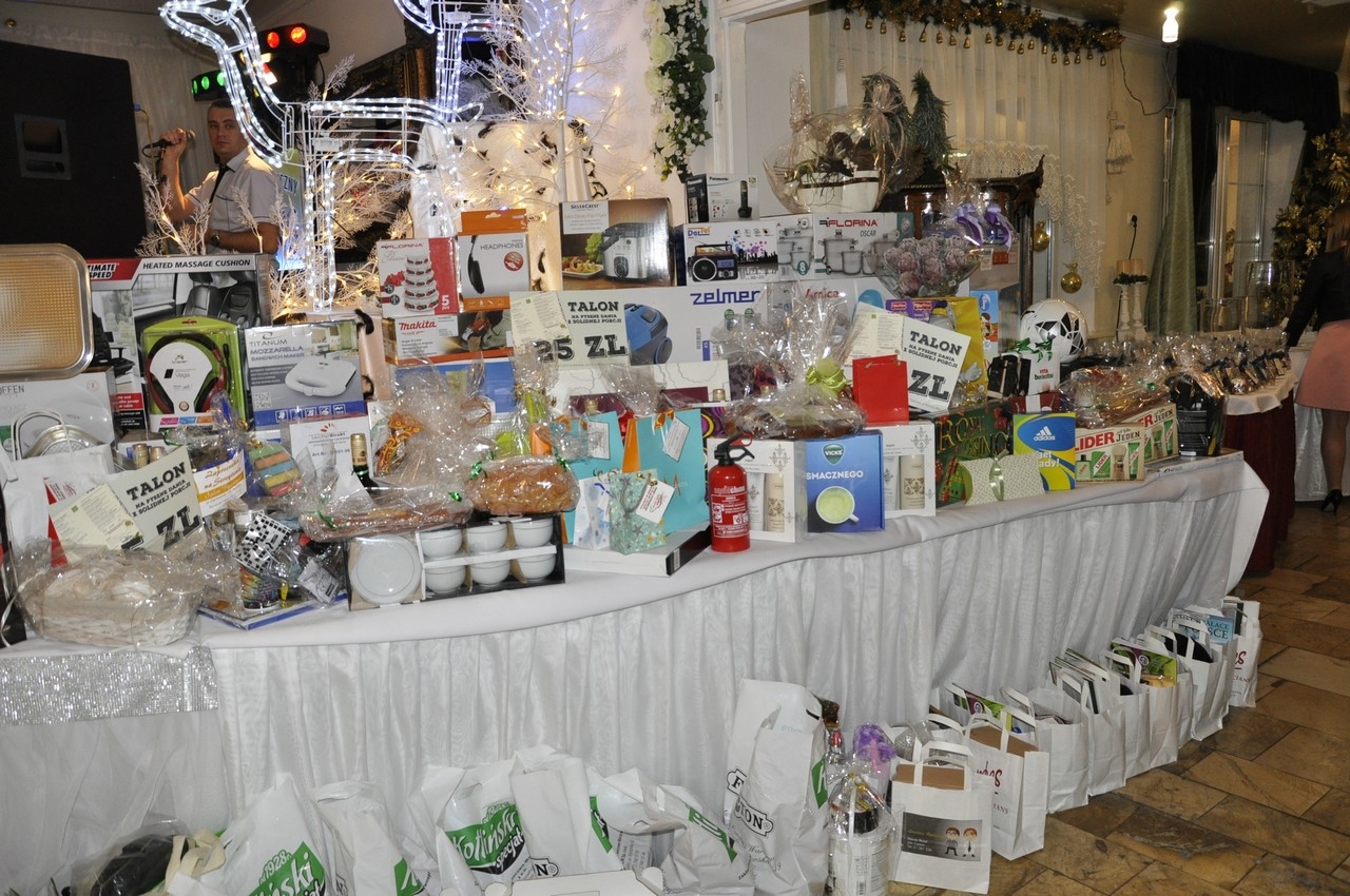 Bal u Hipolita - Zdjęcie główne