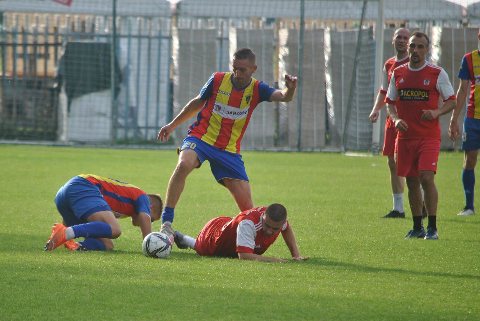 Jarota Jarocin - LKS Gołuchów 4:5