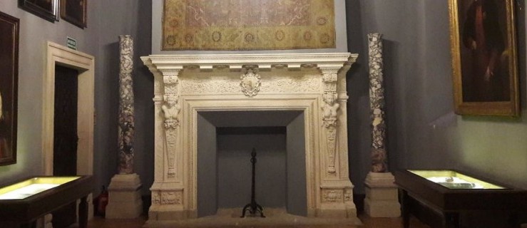  Kamienne kolumny po 80 latach wróciły do Gołuchowa. Ale to nie wszystko!   - Zdjęcie główne