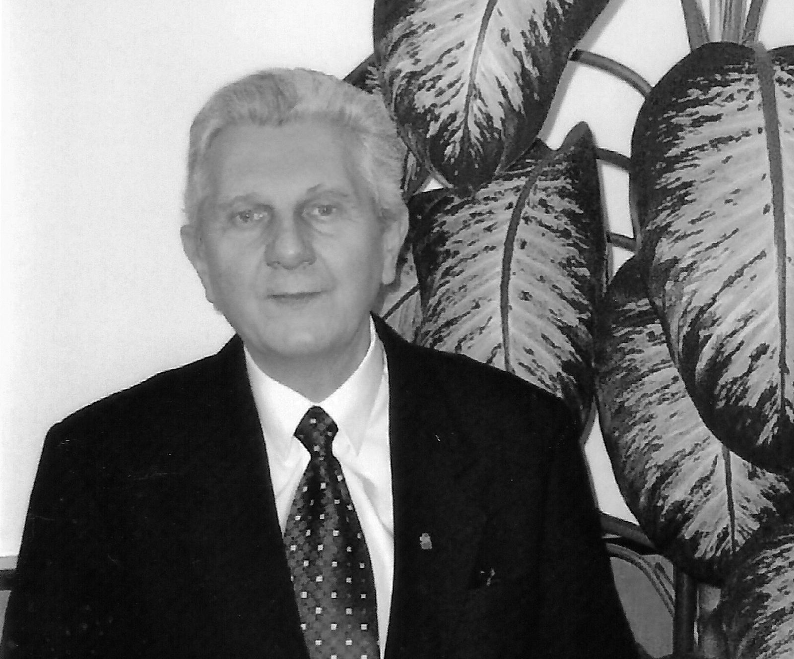 Zmarł Edward Karnicki - zasłużony dla Wielkopolski oraz Pleszewianin Roku 2009 - Zdjęcie główne