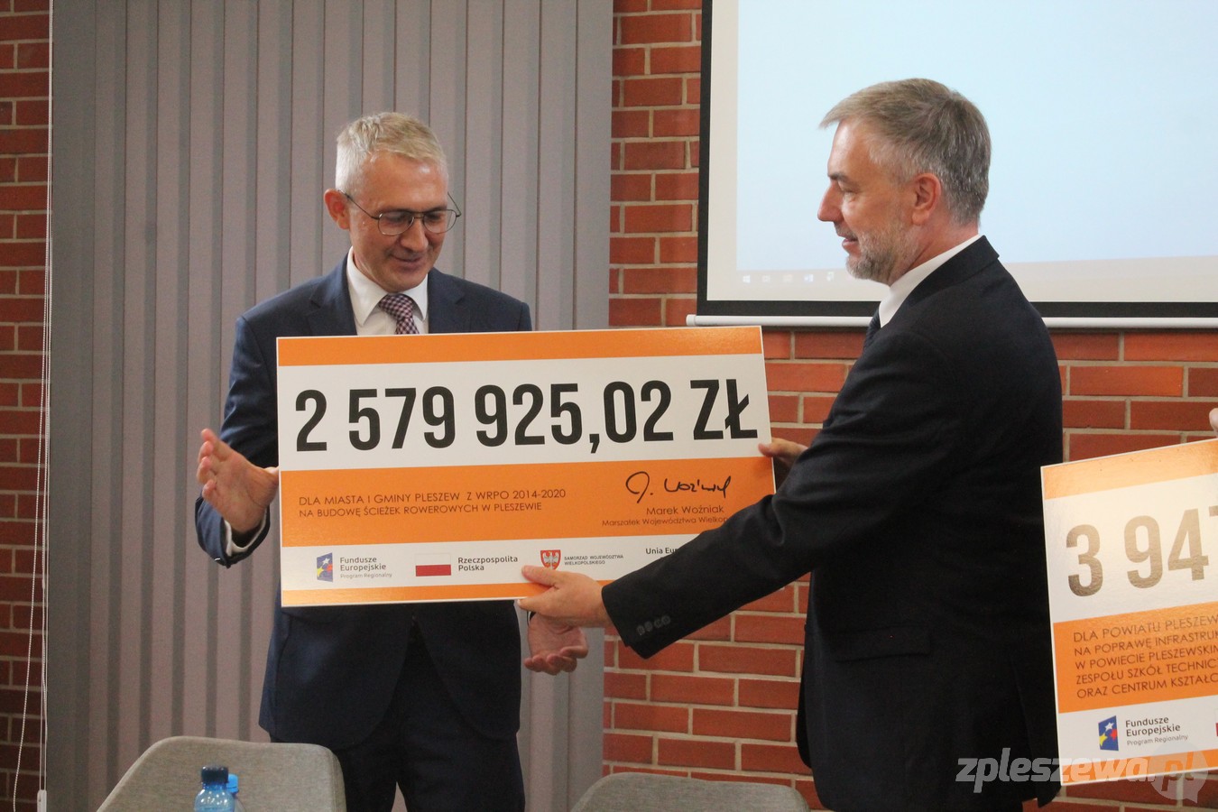 Marszałek Marek Woźniak przyjechał do Pleszewa