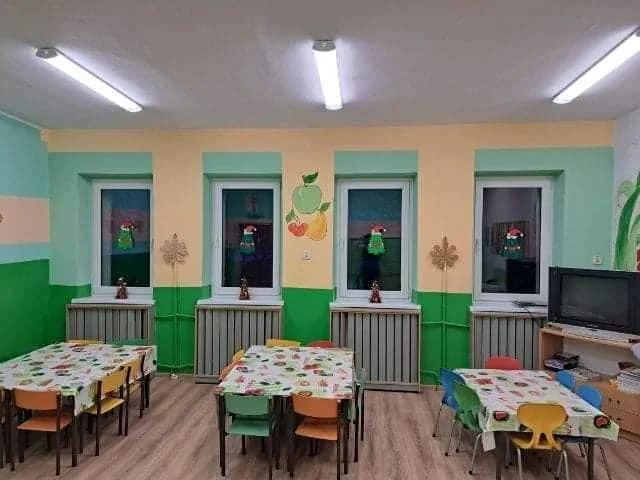 Trwa wymiana oświetlenia w szkołach i przedszkolach w Mieście i Gminie Pleszew - Zdjęcie główne