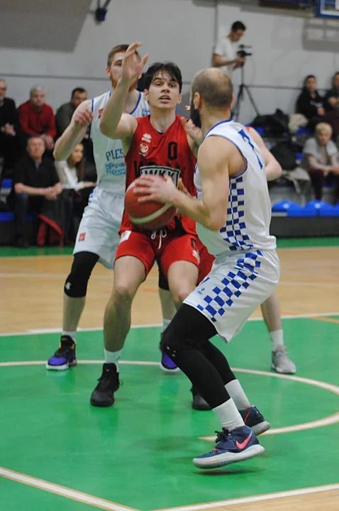 Kosz Kompaktowy Pleszew - WKK II Wrocław 106:67