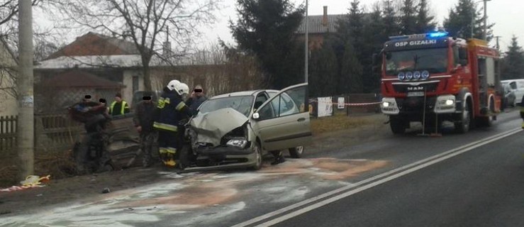 Czołówka... - Zdjęcie główne