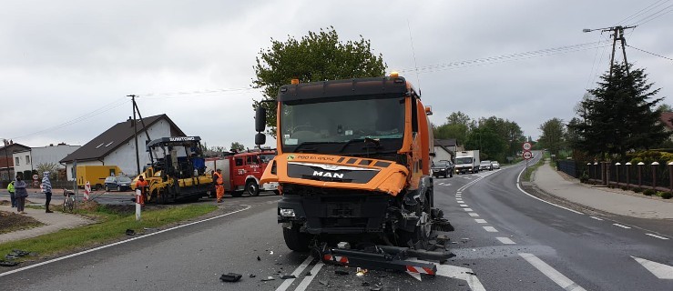 Kolizja na krajowej "11" - Zdjęcie główne