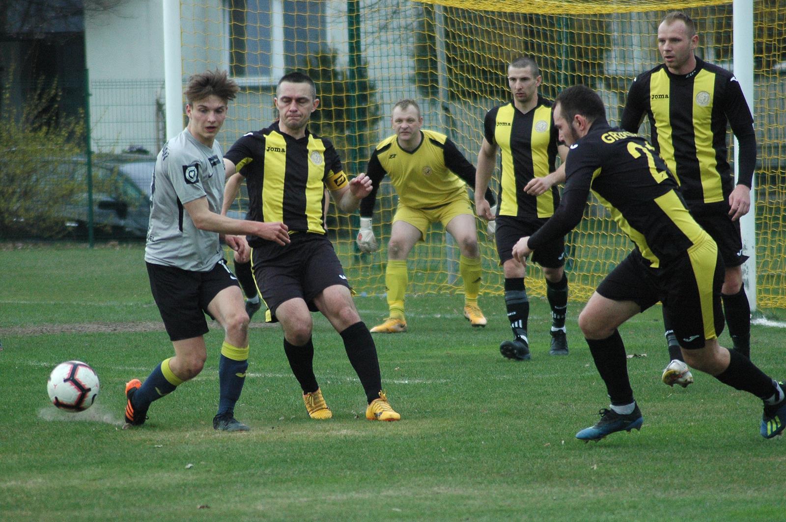 LKS Gołuchów - Warta II Poznań 0:0, karne 3:4