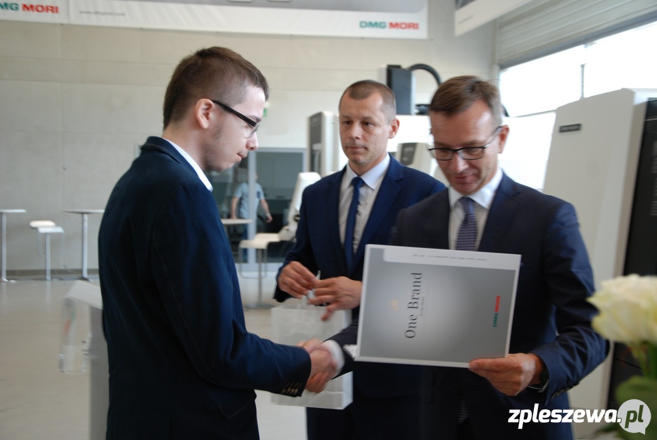 Famot inwestuje w młodych - Zdjęcie główne