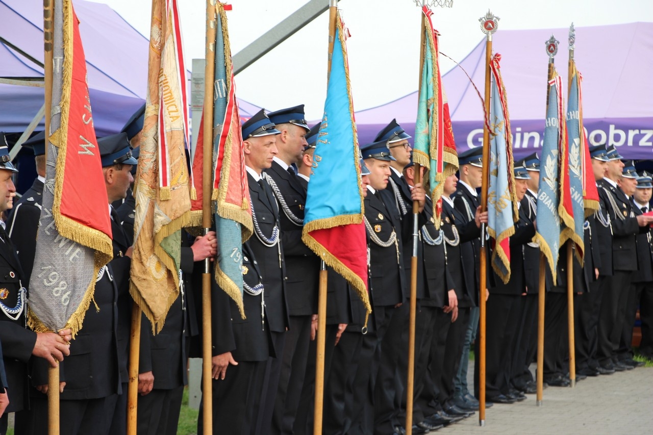 samochód sośnica - Zdjęcie główne