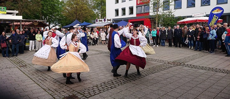 Tursko/Bad Zwischenahn. Tańczyli, śpiewali i częstowali lokalnymi potrawami [FOTO] - Zdjęcie główne