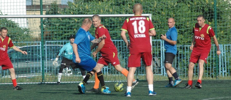 Lider Oldboys Cup 35+ na półmetku - Zdjęcie główne