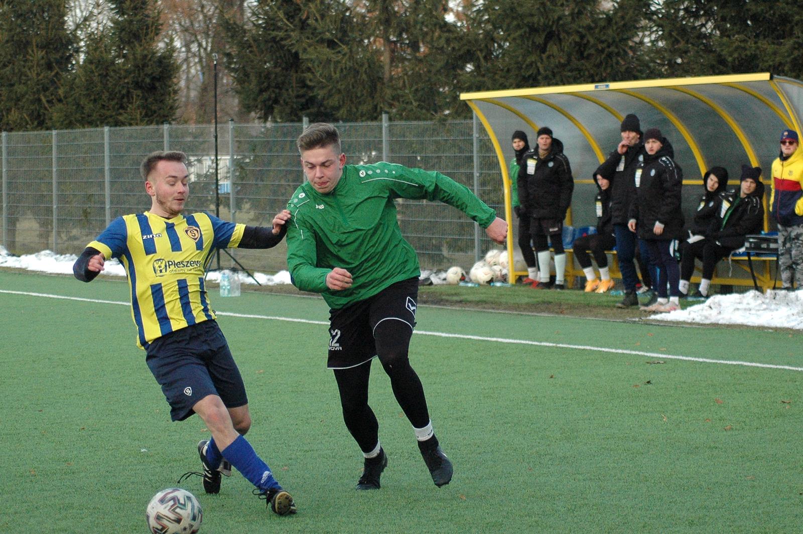 Stal Pleszew - MKS Dąbie 3:0