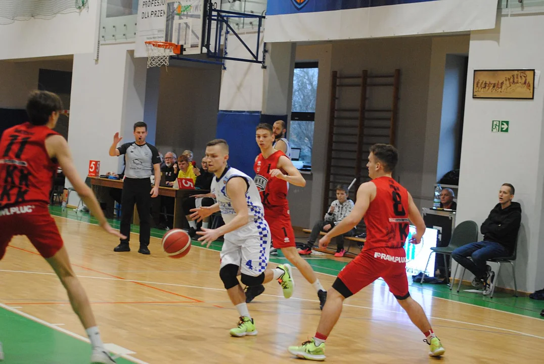 Kosz Kompaktowy Pleszew - WKK II Wrocław 106:67