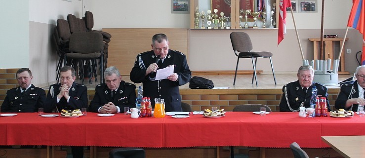 Zarząd z 11 osobami  - Zdjęcie główne