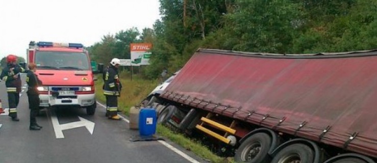 Pleszew: Wypadek ciężarówki na obwodnicy [Zdjęcia] - Zdjęcie główne