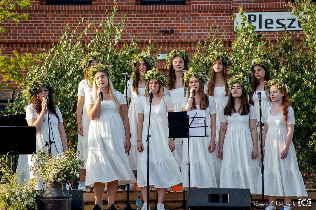 Niezwykły koncert na torowisku Zajezdni Kultury [ZDJĘCIA] - Zdjęcie główne