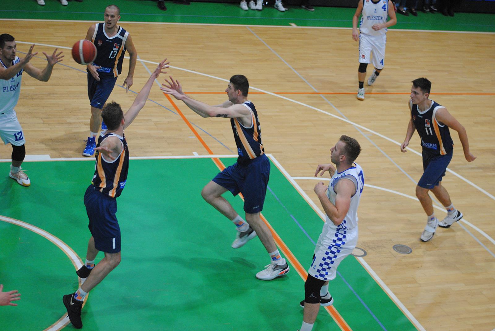 Kosz Pleszew - Sudety Jelenia Góra 92:74