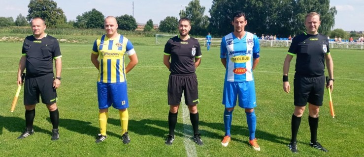 V liga piłki nożnej. Stal lepsza od Astry Krotoszyn - Zdjęcie główne