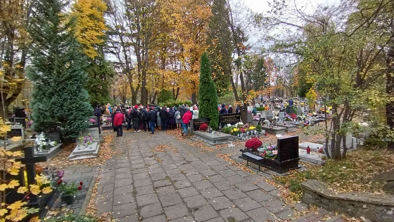 Co dalej z zasiłkiem pogrzebowym? Będzie wyższy. Znamy propozycję ministra - Zdjęcie główne