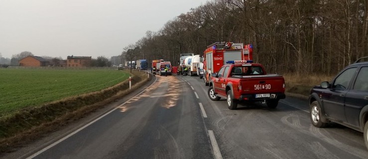 Wypadek na drodze krajowej w Piekarzewie. Tir zderzył się z osobówką - Zdjęcie główne