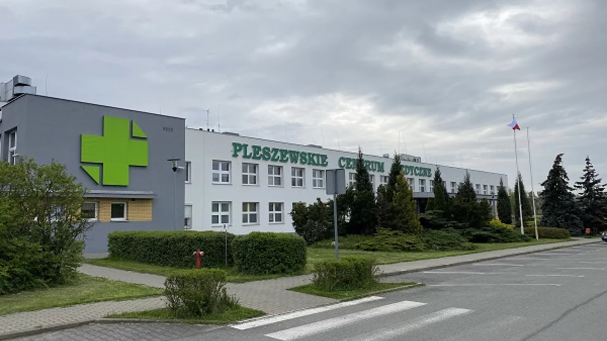 Większa szansa na wczesne wykrycie raka piersi. Nowoczesne urządzenie w pleszewskim szpitalu