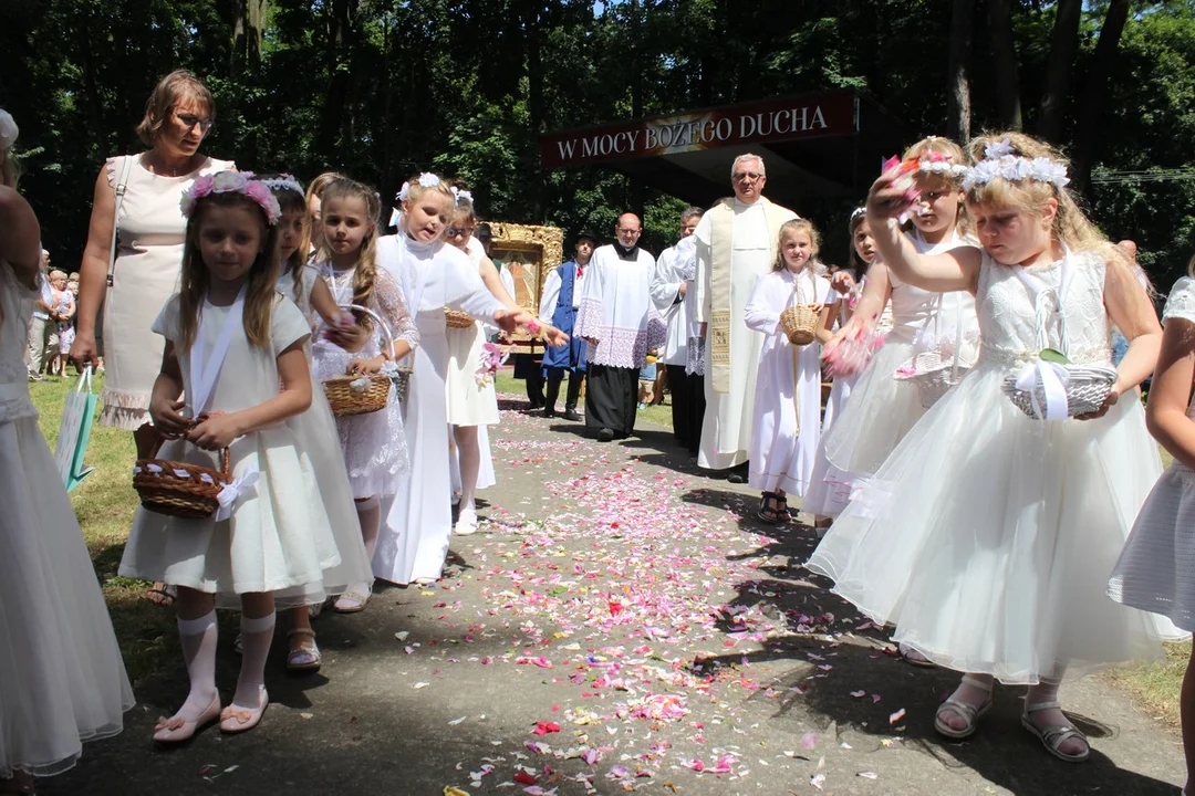 Odpust w Sanktuarium Maryjnym w Tursku. Zobacz program uroczystości [ZDJĘCIA] - Zdjęcie główne