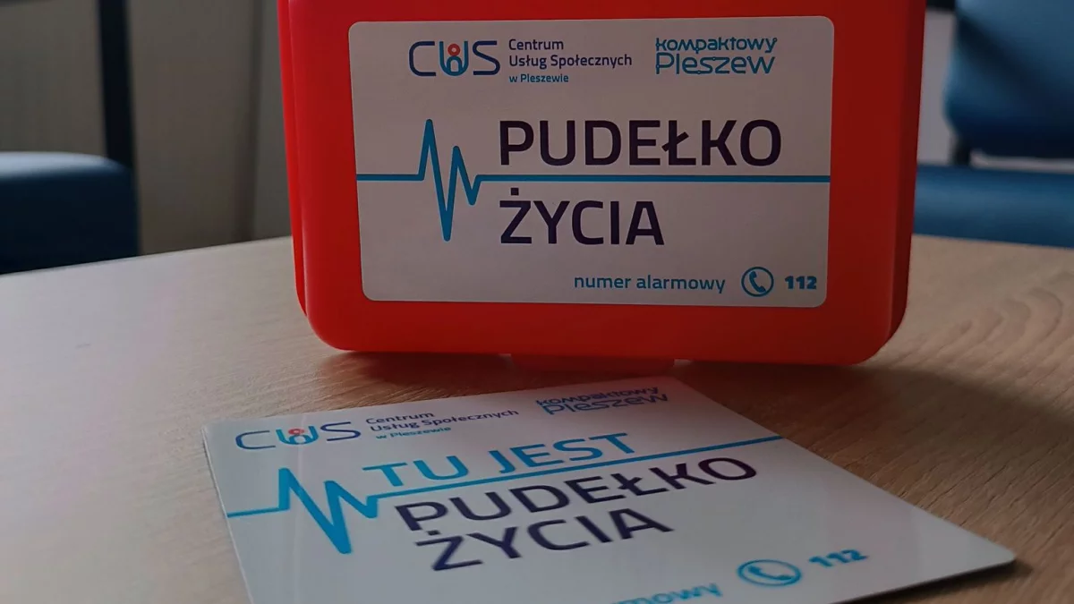 "Pudełko Życia" w Pleszewie. Odbierz bezpłatny zestaw ratunkowy dla seniorów - Zdjęcie główne