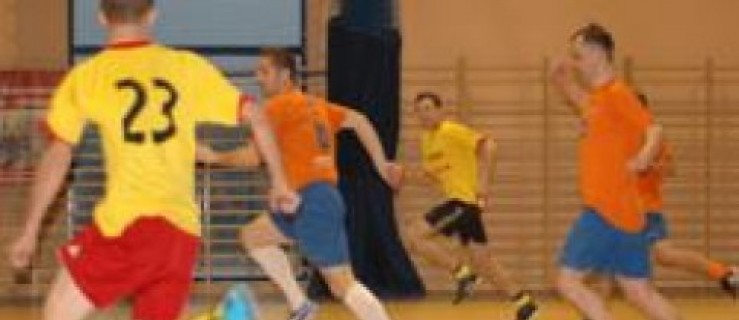 Wyrównane półfinały Zina Futsal Liga Gołuchów - Zdjęcie główne