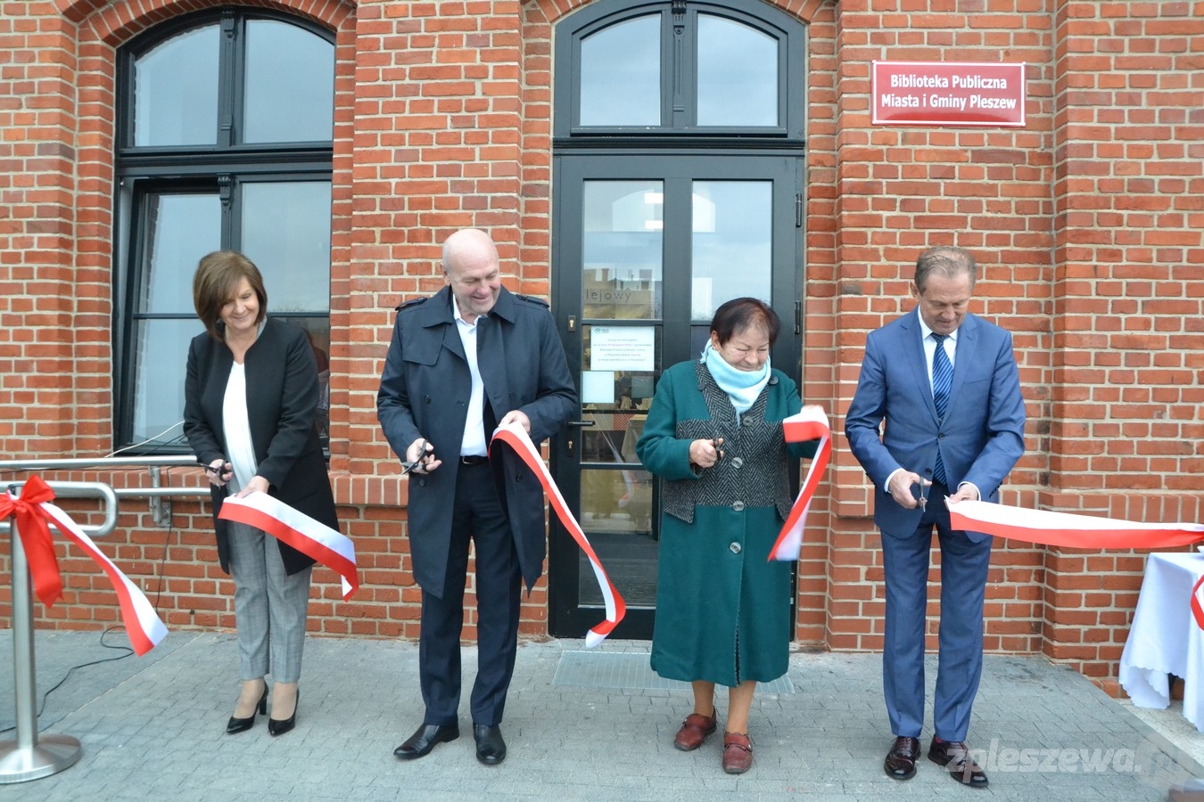 Pleszew. Oficjalne otwarcie nowej biblioteki - Zdjęcie główne