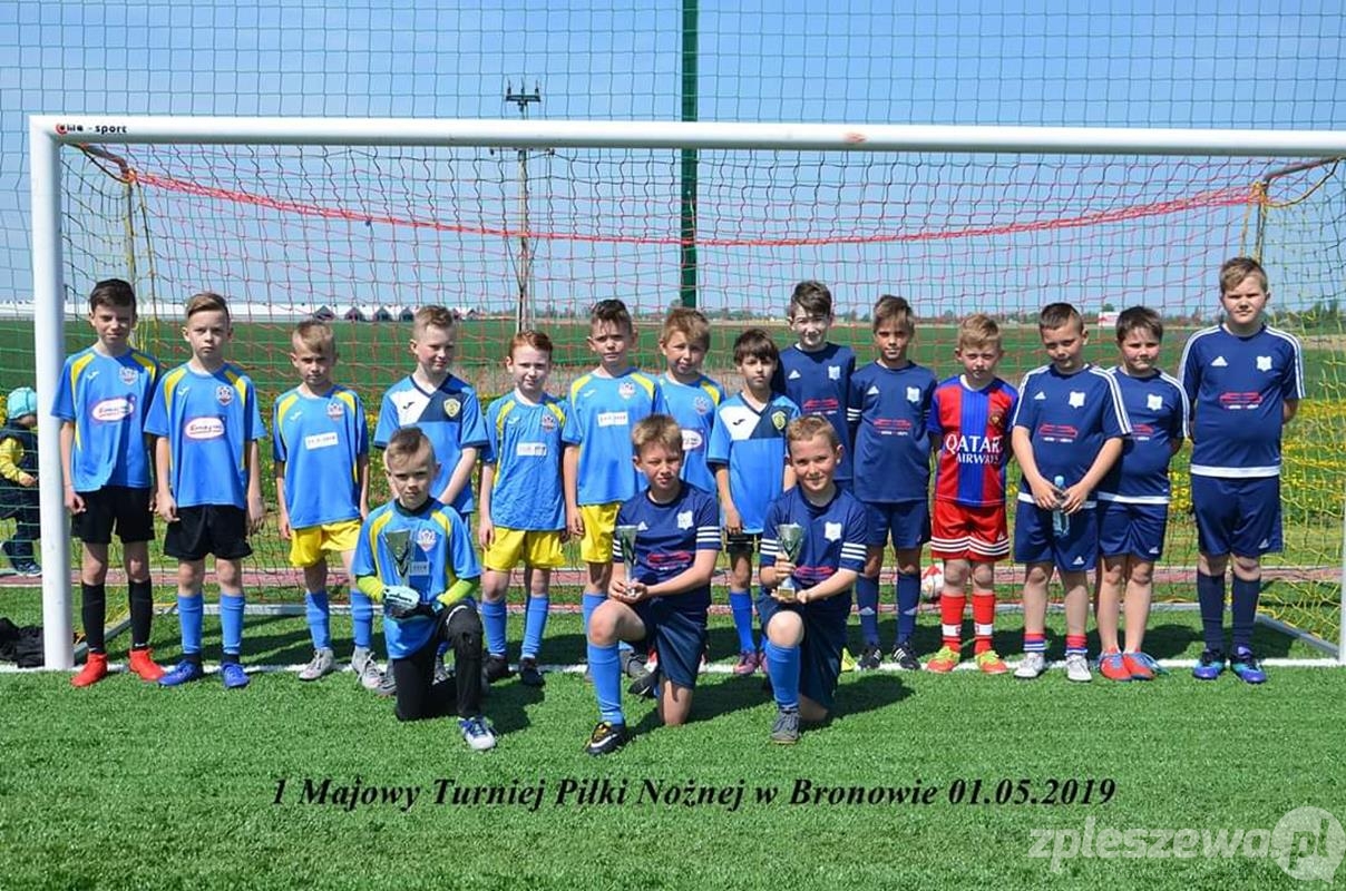 1-majowy turniej w Bronowie - Zdjęcie główne