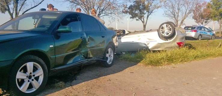 Wypadek na krajowej 12 w Bielawach (ZDJĘCIA) - Zdjęcie główne