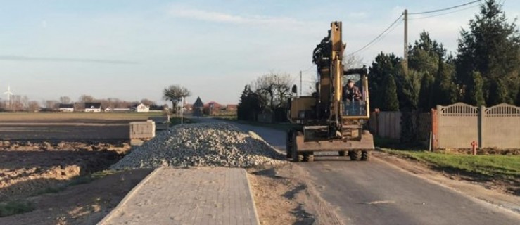 Suchorzew. Trwa pierwszy etap przebudowy drogi powiatowej - Zdjęcie główne