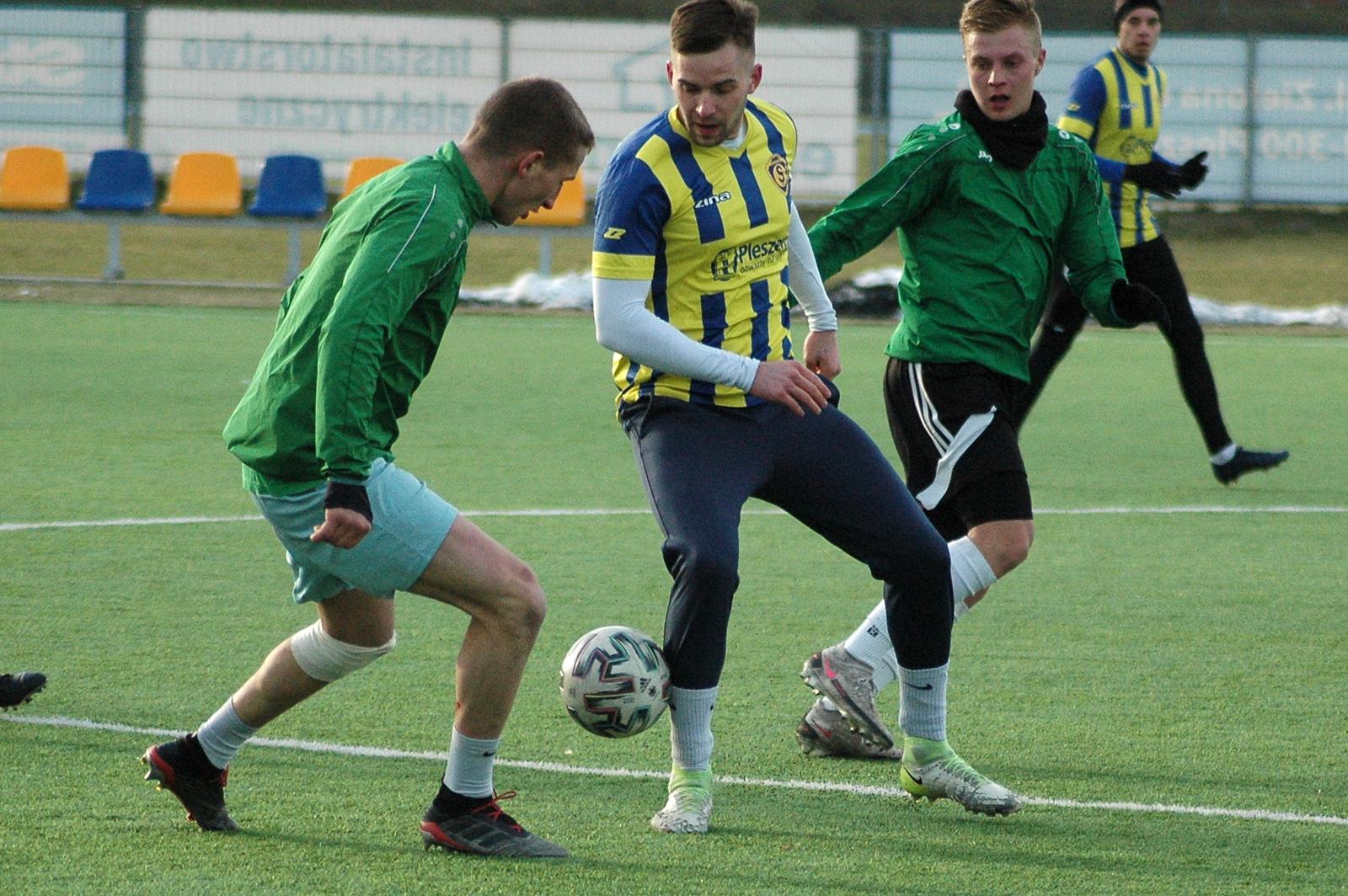 Stal Pleszew - MKS Dąbie 3:0