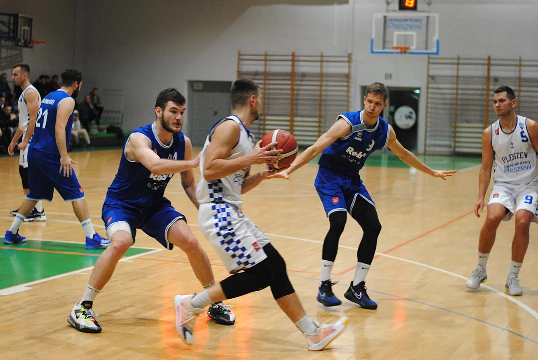 Kosz Kompaktowy Pleszew - Rȯben Gimbasket Wrocław 93:70