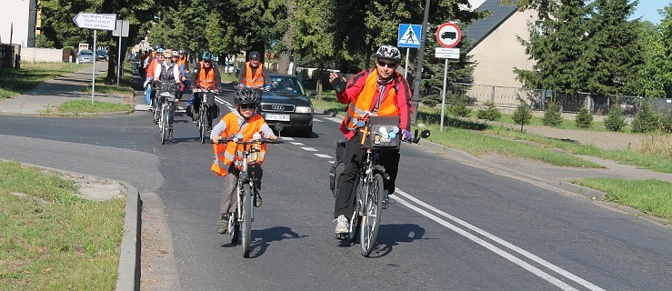 Rowerzyści w trasie [ZDJĘCIA] - Zdjęcie główne