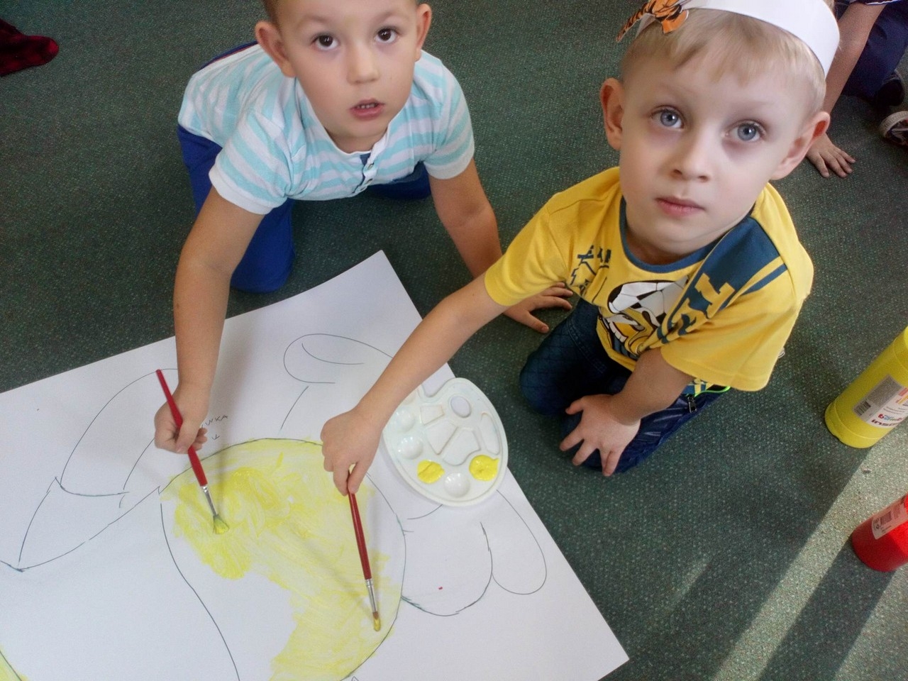 KARMIN DZIEŃ PUCHATKA - Zdjęcie główne