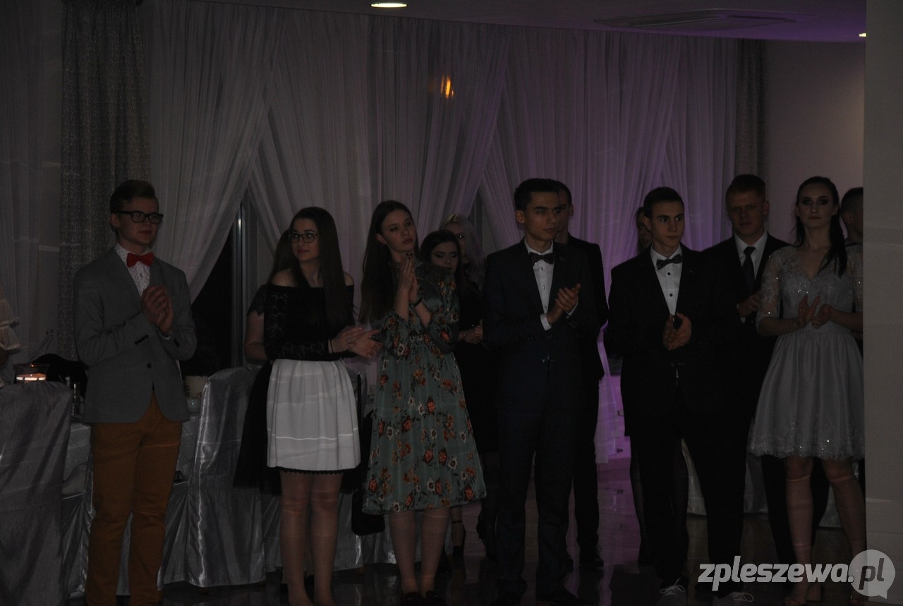 Połowinki w NLO - Zdjęcie główne