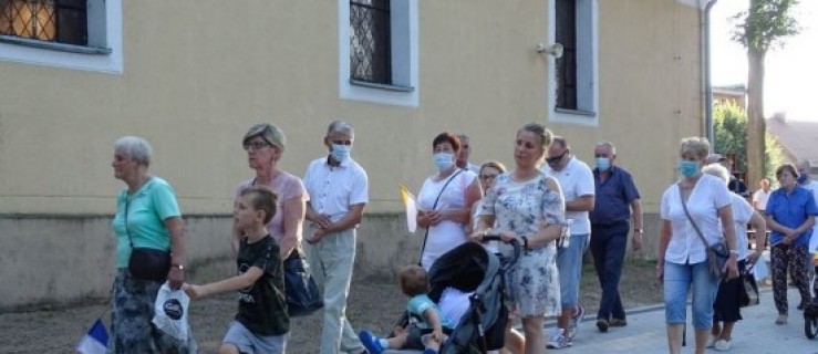 Uroczystości odpustowe w Lutyni. Do sanktuarium trafiły relikwie JPII [FOTO] - Zdjęcie główne