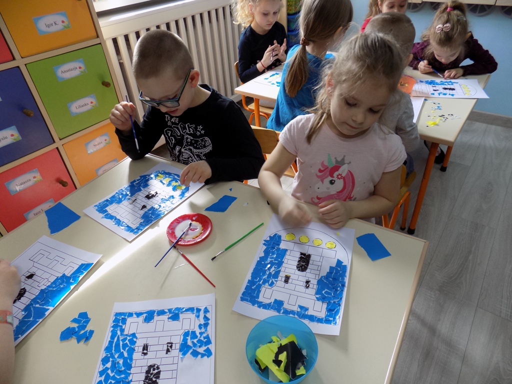 Dzieci z przedszkola "Słoneczne" w Pleszewie wykonały zadania w ramach międzynarodowego projektu edukacyjnego - „Piękna Nasza Polska Cała”.