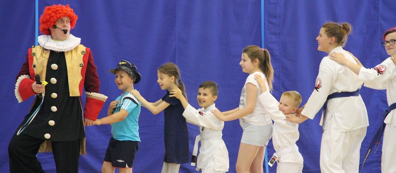 Pleszew. Impreza charytatywna dla Mikołaja - Zdjęcie główne