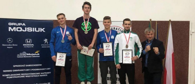Bartosz Stephan na podium mistrzostw Polski seniorów w taekwondo - Zdjęcie główne
